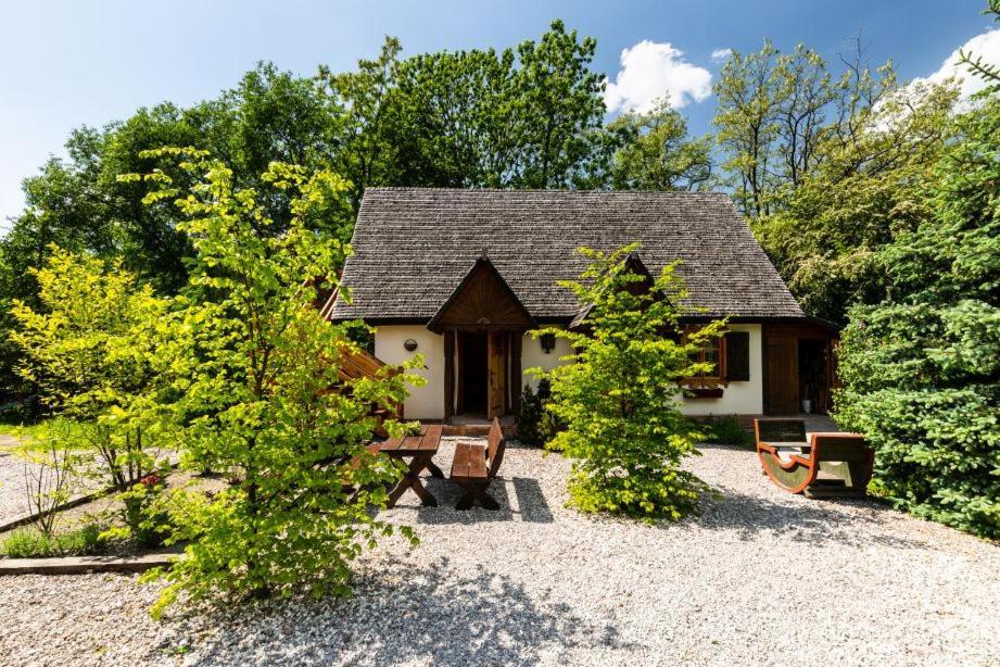 Oberza Pod Zlotym Prosiakiem Hotel Nieborow Exterior photo